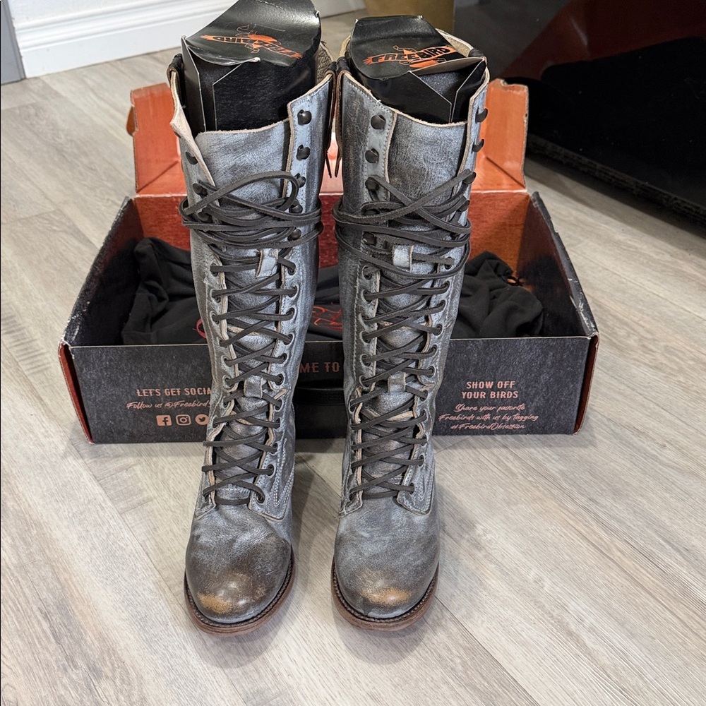 Freebird Ice Granny Boots - Picture 6 of 7
